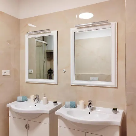 شقة Luxury Stone Paradise Within The Walls Of The Diocletian Palace - Old Town سبليت